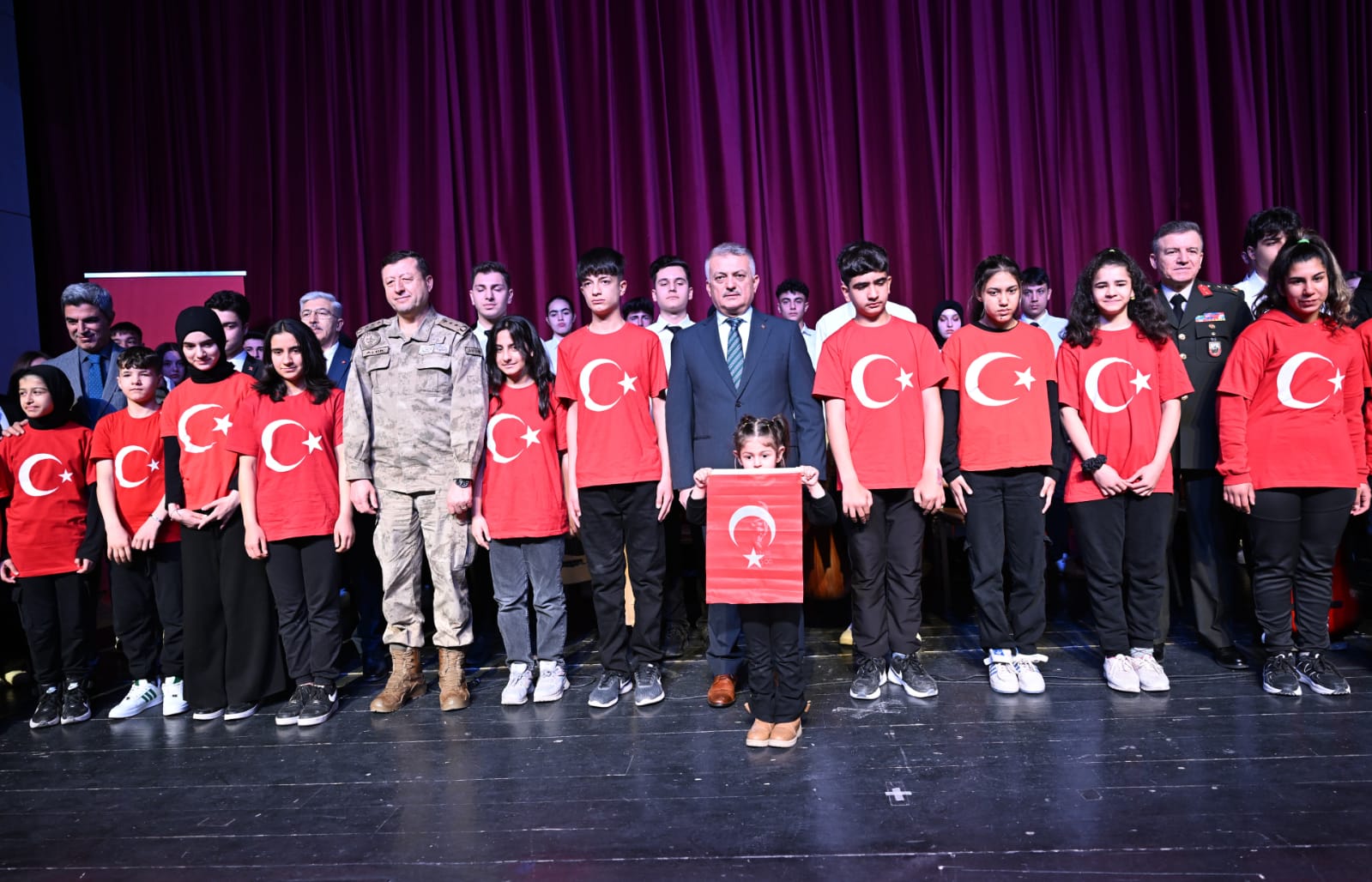 Vali Ersin Yazıcı 12 Mart İstiklal Marşı’nın Kabulü ve Mehmet Akif Ersoy’u Anma Etkinliğine Katıldı