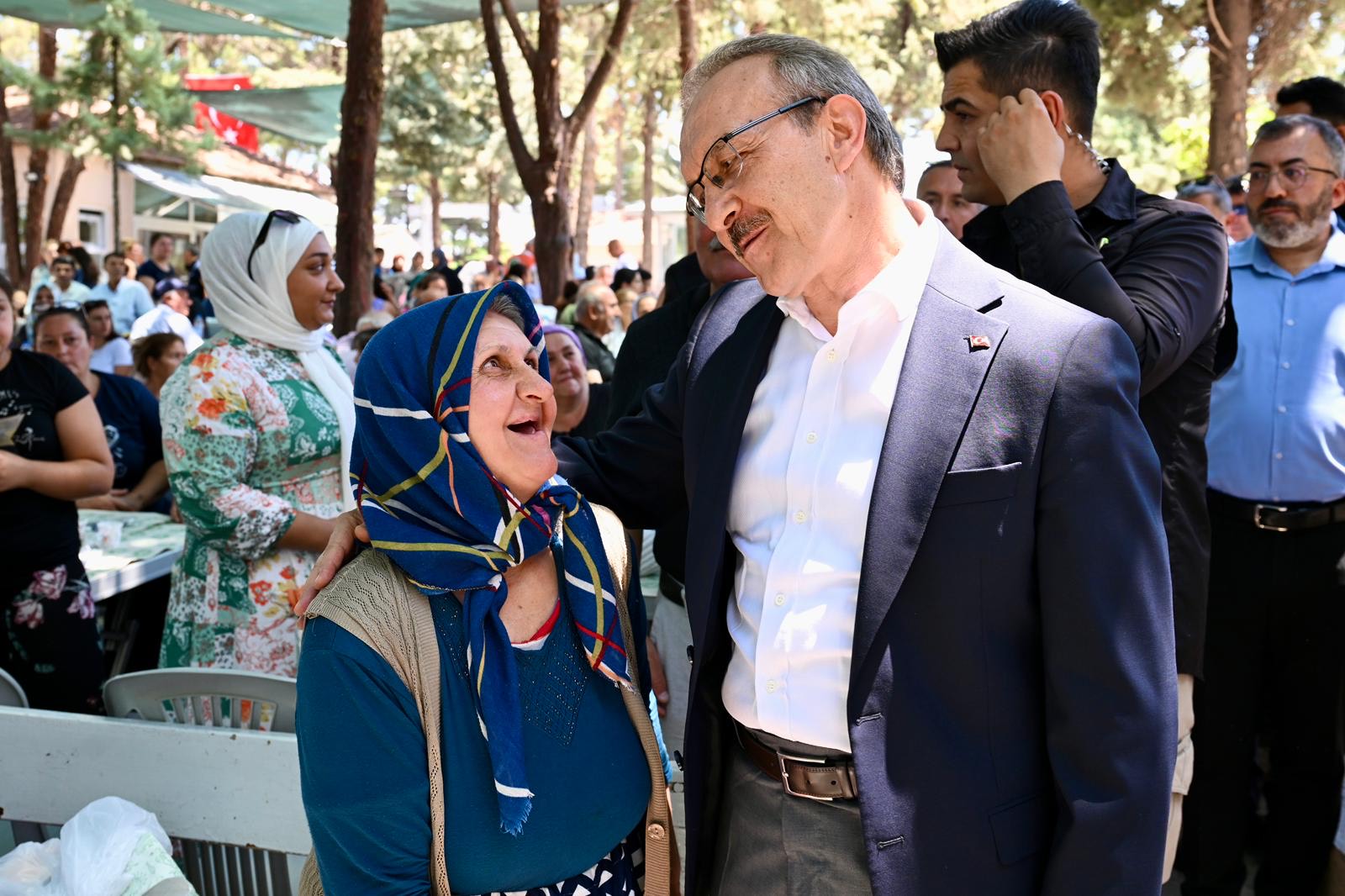 Vali Yavuz Canlarla Aşure Etkinliğinde Buluştu