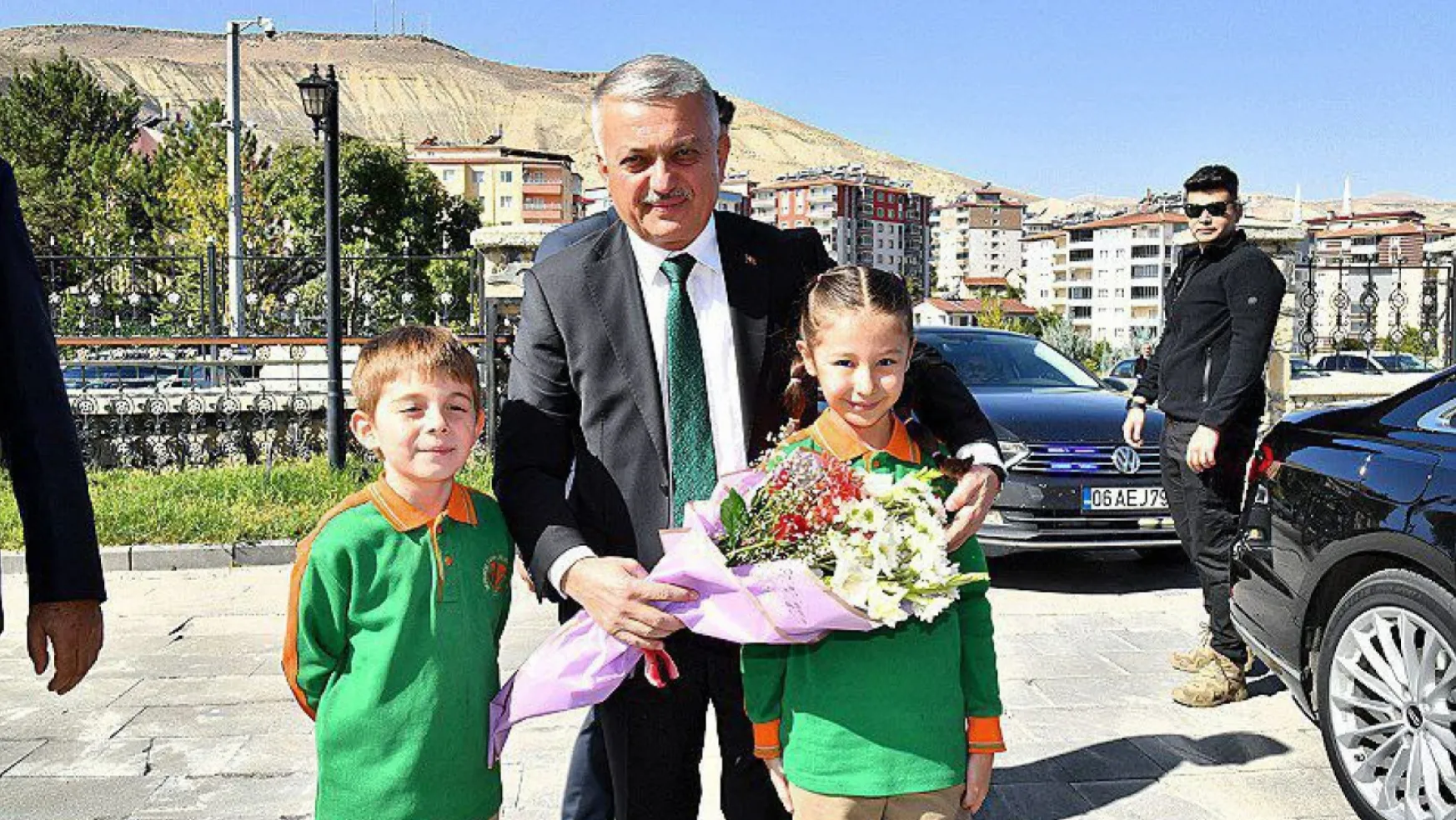 Vali Yazıcı İlimizin Turizm Merkezlerinden Biri Olan Darende’yi Ziyaret Etti.