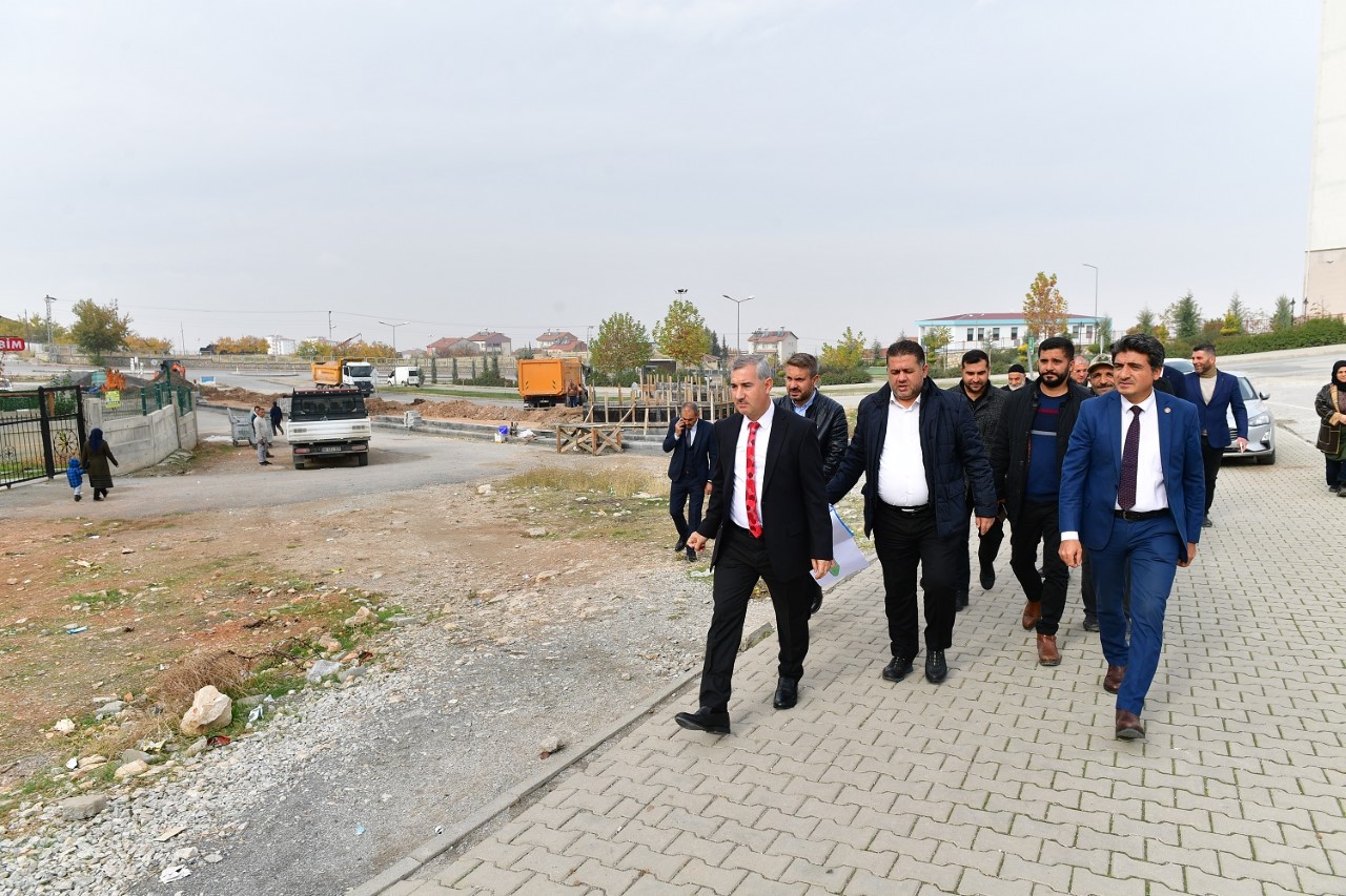 Yeşilyurt Belediyesi 235’nci Parkı Toki Yavuz Selim Mahallesinde İnşa Ediyor