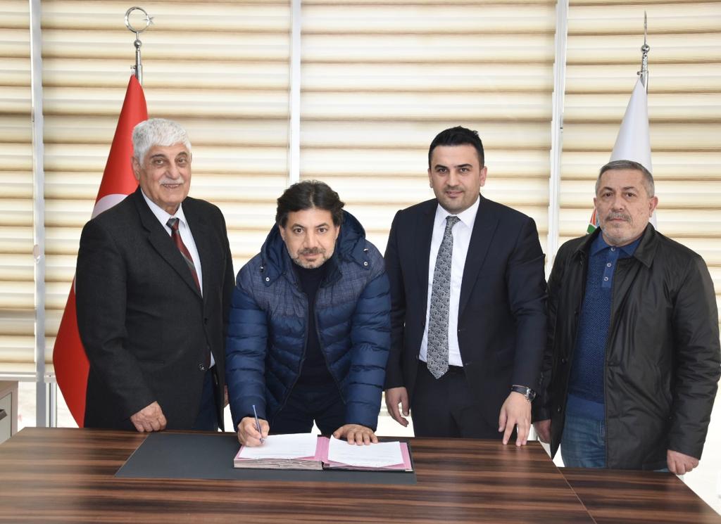 Yeşilyurt Belediyespor Futbol Takımı, Beşiktaş’ın Eski Futbolcusu Yusuf Tokaç’a Emanet