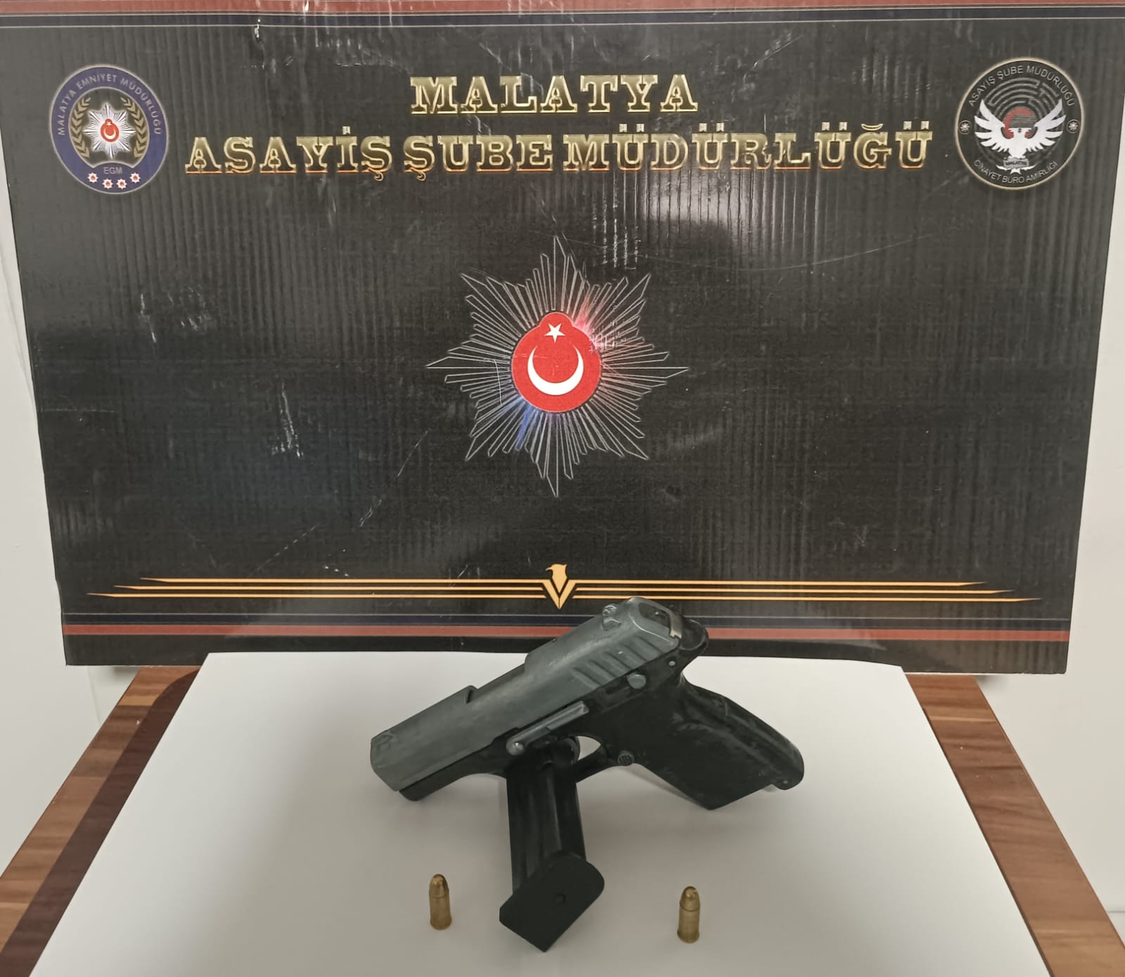Yeşilyurt Mahasin'de Karakavak Mahallesi'nde Silahlı Kavga