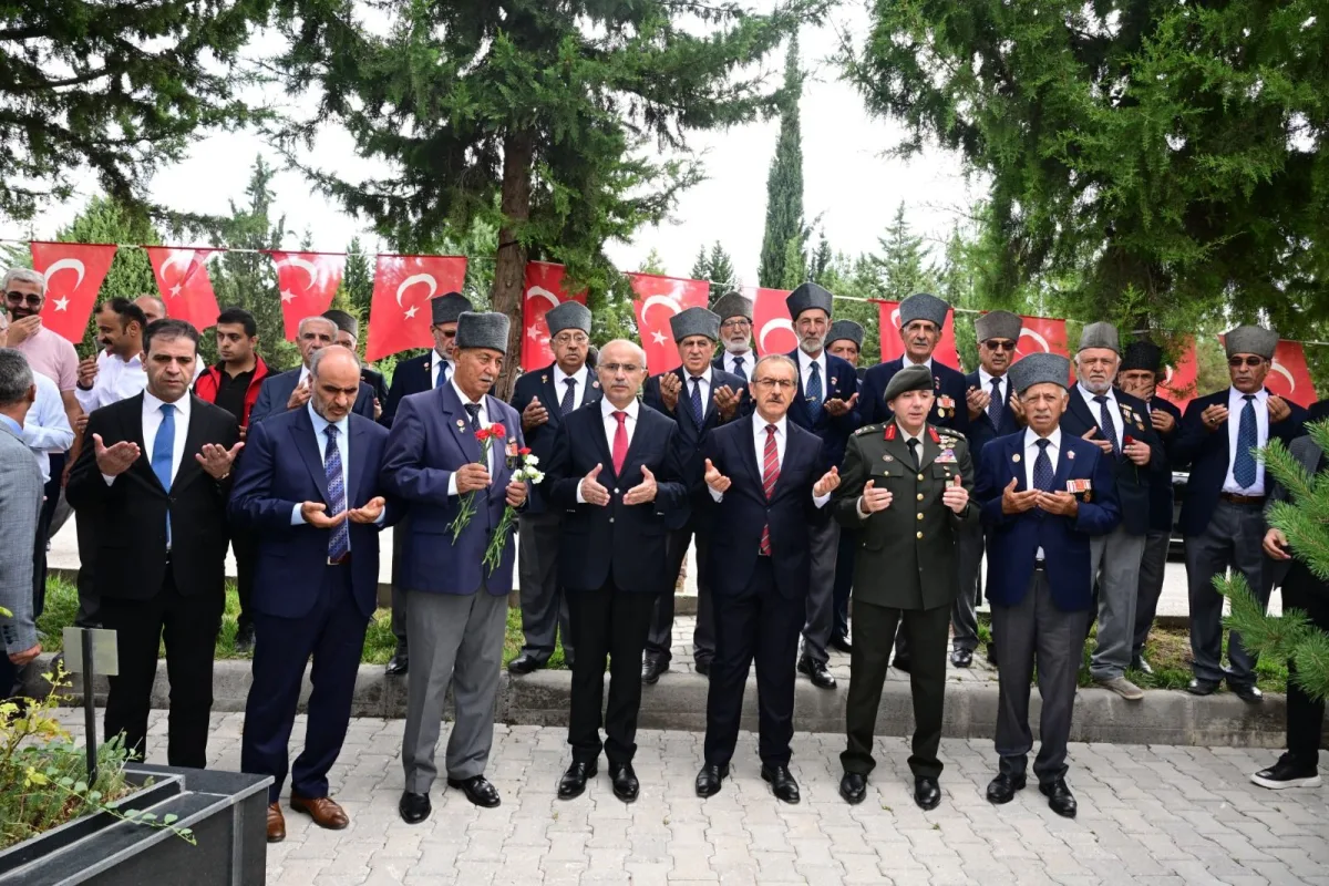 Gaziler Günü programında konuşan Büyükşehir Belediye Başkanı Sami Er;
