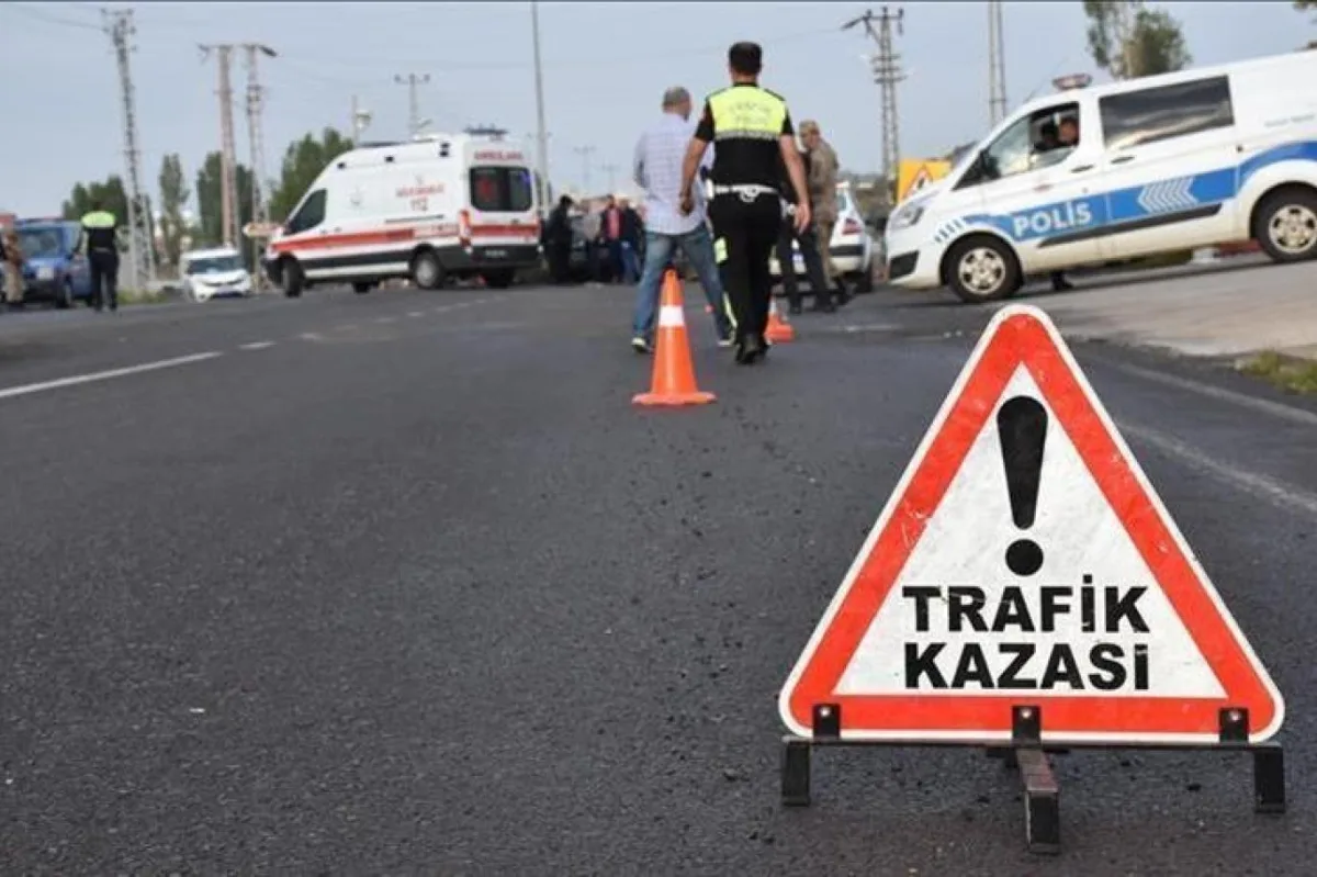 Yeşilyurt İlçemiz Karakavak Mahallesi üzerinde Trafik Kazası
