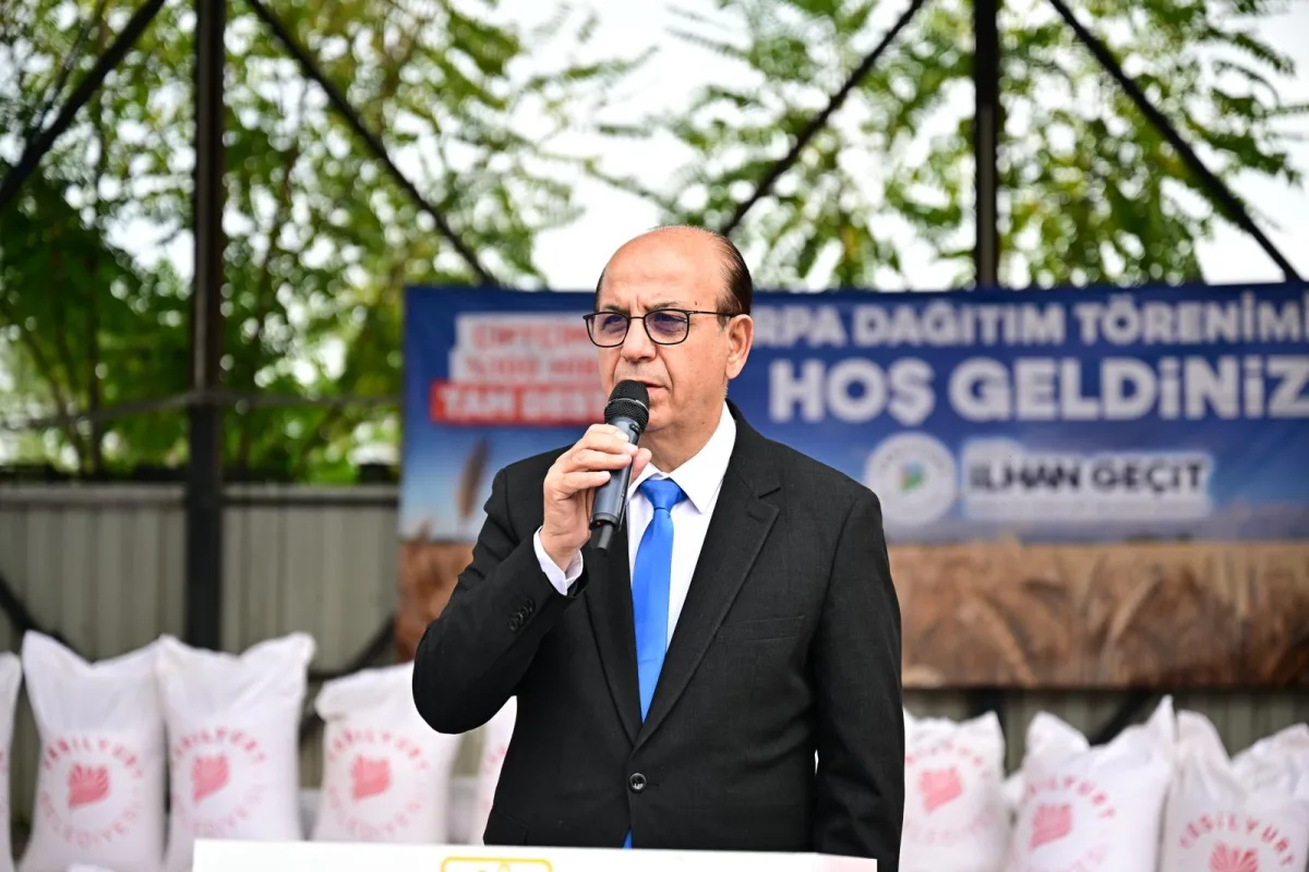 Yeşilyurt Belediyesi’nden Küçükbaş Hayvan Yetiştiricilerine 50 Ton Arpa Desteği!