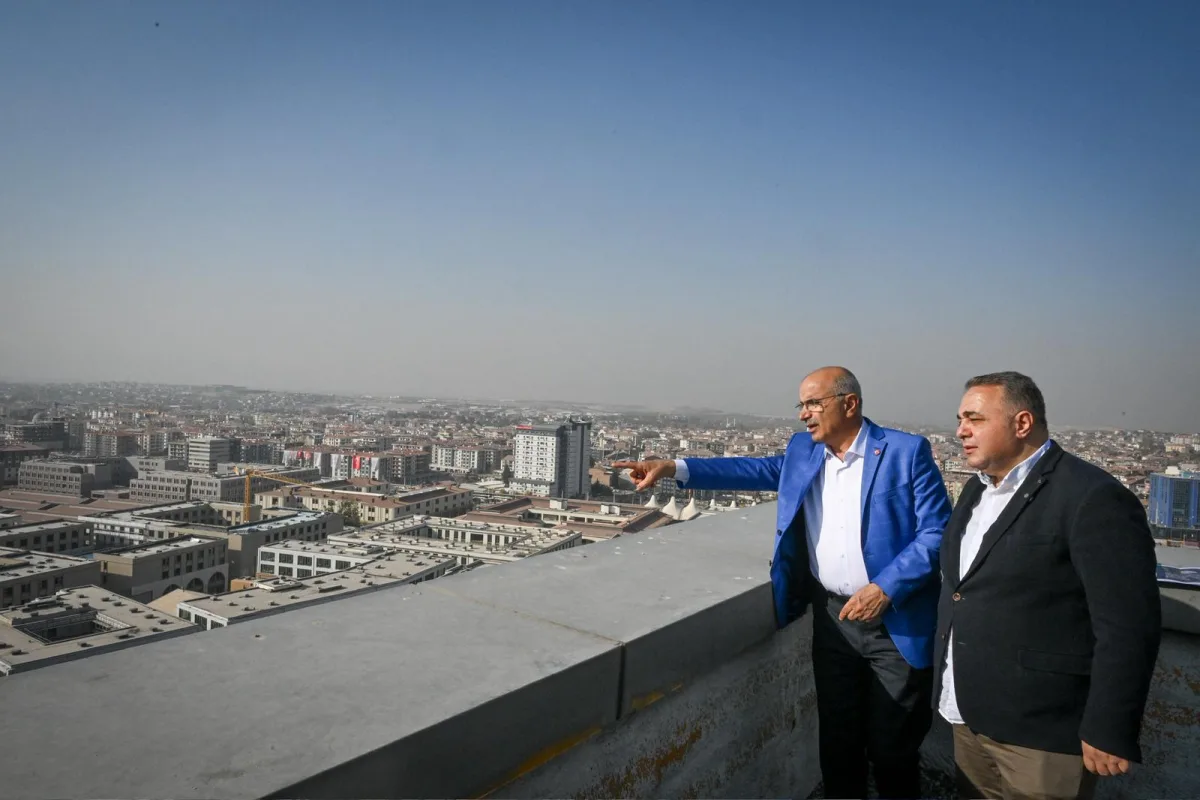Gazeteci-Yazar Zafer Şahin'e Malatya’yı Gezdiren Başkan Er,