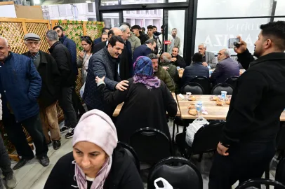 Hizmet Lokantası’nda Ramazan Bereketi: Başkan Taşkın Vatandaşlarla İftar Yaptı