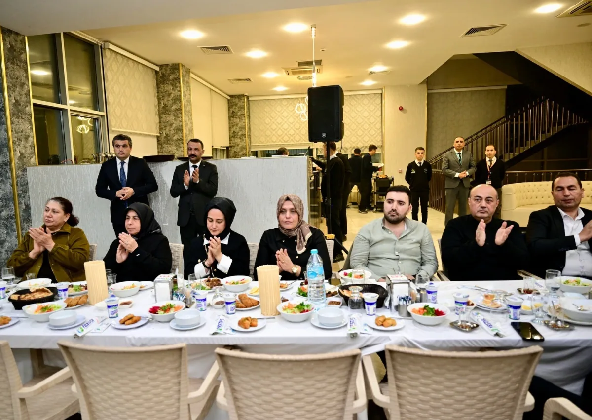 Yeşilyurt Belediyesi Meclis Üyeleri, Başkan Geçit’in İftarında Bir Araya Geldi