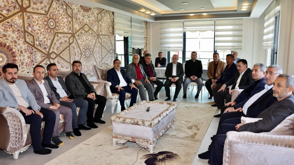 Akçadağ’da Teşkilat Tartışması: Unvan Çok, Sahada Görünürlük Az İddiası.