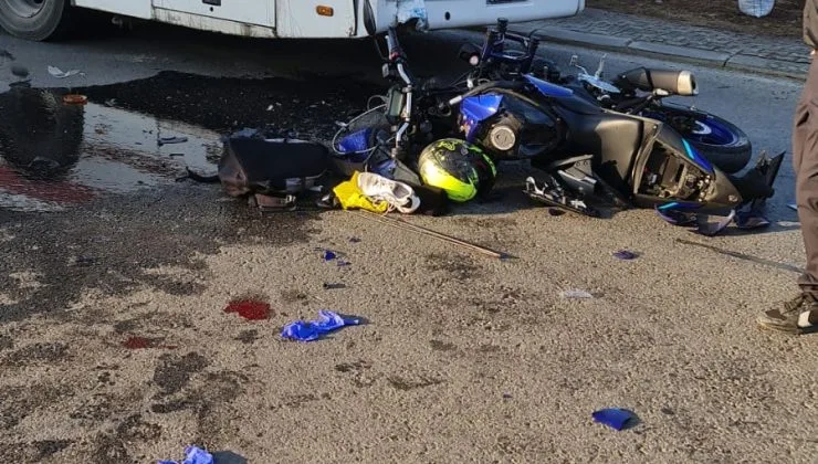 kusadasi-caddesinde-motosiklet-kazasi